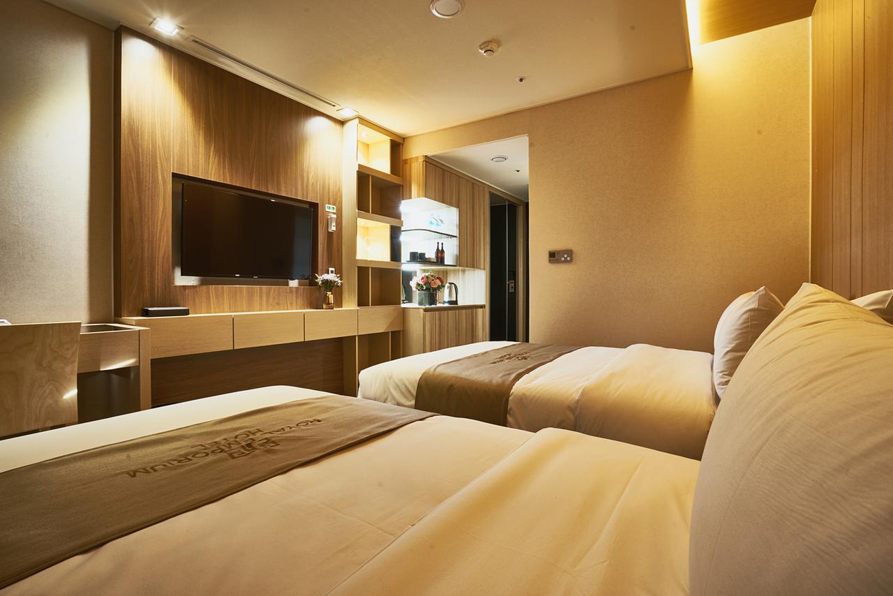 Royal Emporium Airport Hotel 4*
