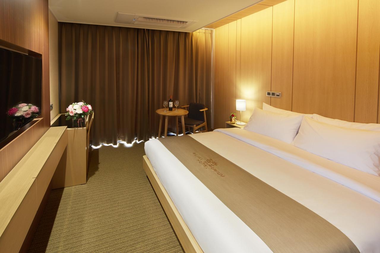 Royal Emporium Airport 4*